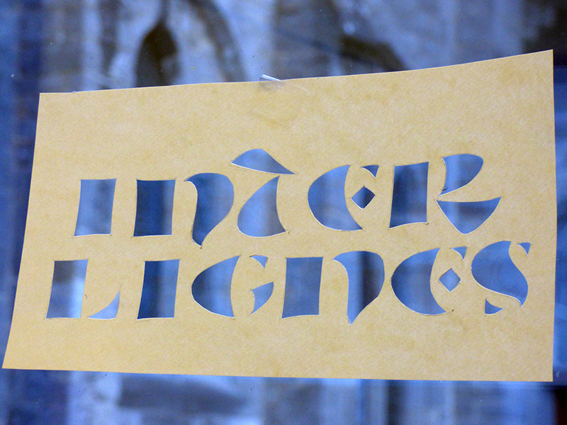 Lettres de papier